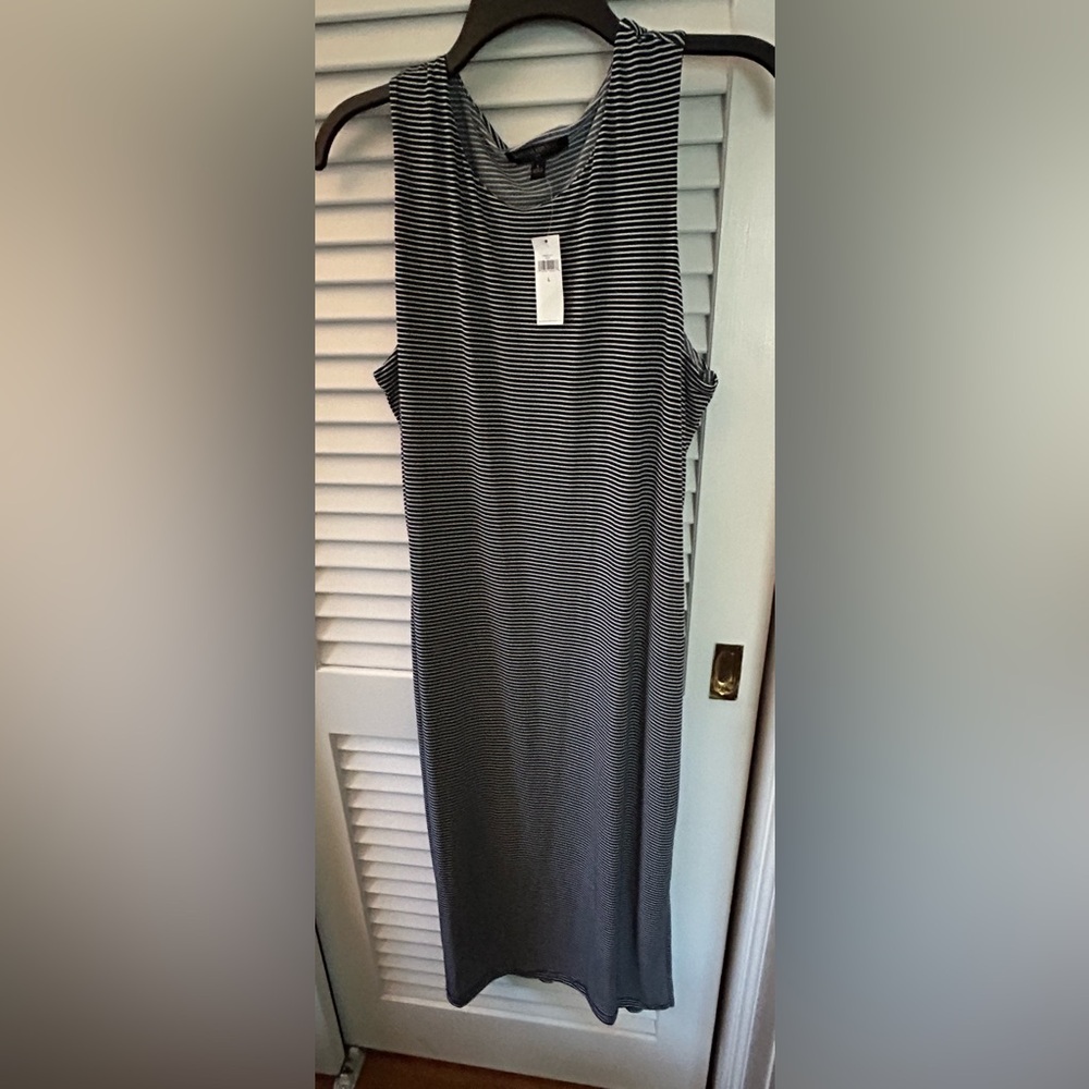 NWT Banana Republic Factory Navy and White Maxi Dress size Large